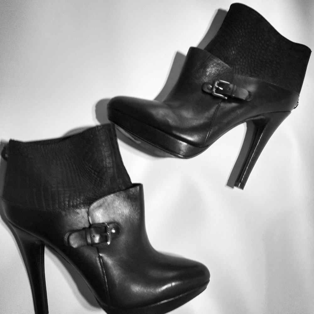 Caressa leather booties